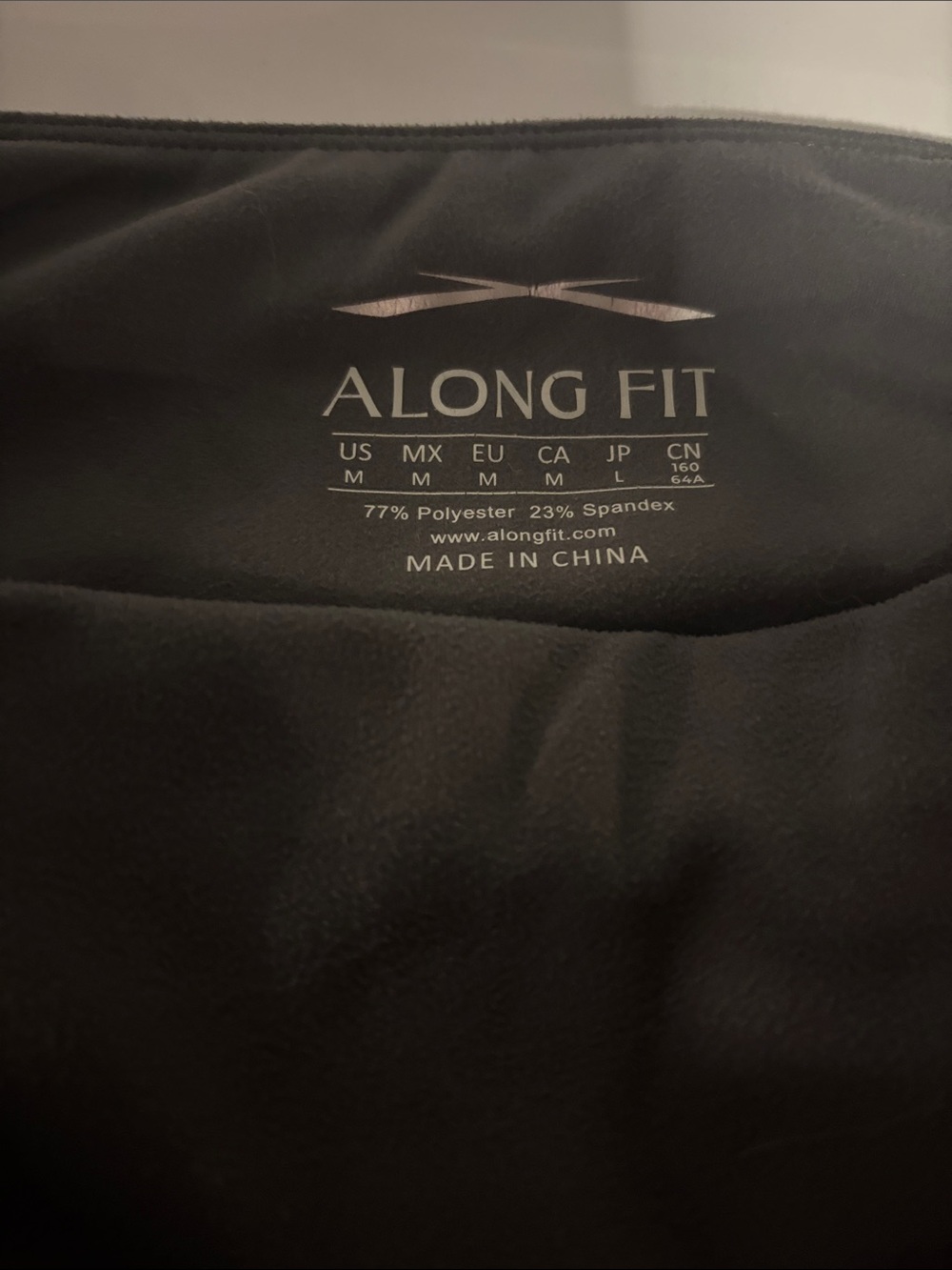 ALONG FIT Black Active Top - M